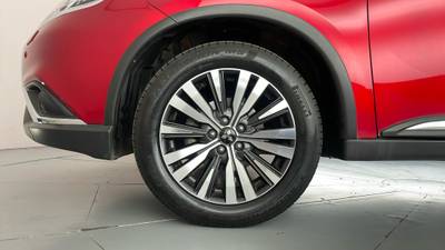 2019 MITSUBISHI OUTLANDER gallery