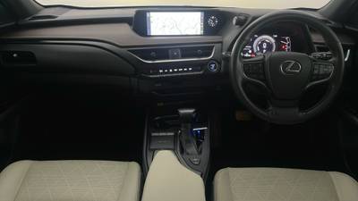 2019 Lexus UX250h interior