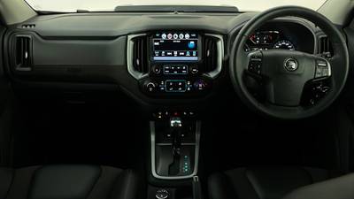 2020 HSV COLORADO interior