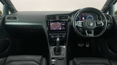 2017 VOLKSWAGEN GOLF interior
