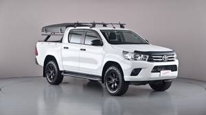 2017 TOYOTA HILUX
