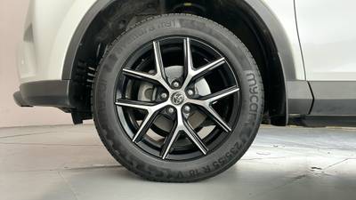 2018 TOYOTA RAV4 gallery