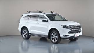 2023 ISUZU MU-X