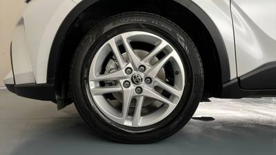 2022 TOYOTA C-HR gallery