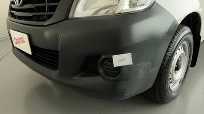 2014 TOYOTA HILUX imperfections