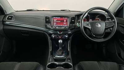2016 HOLDEN COMMODORE interior