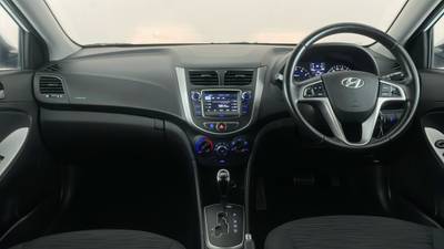 2018 HYUNDAI ACCENT interior