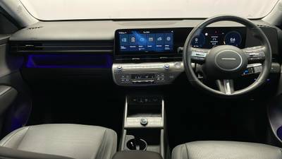2023 HYUNDAI KONA interior