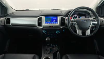 2022 FORD EVEREST interior