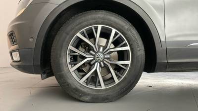 2016 VOLKSWAGEN TIGUAN gallery