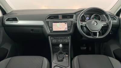 2016 VOLKSWAGEN TIGUAN interior