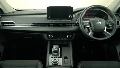 2022 MITSUBISHI OUTLANDER interior