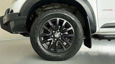 2018 HOLDEN COLORADO gallery