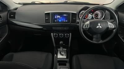 2016 Mitsubishi Lancer interior