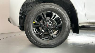 2022 NISSAN NAVARA gallery