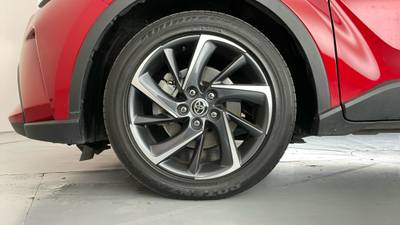 2022 TOYOTA C-HR gallery