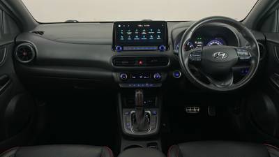 2022 HYUNDAI KONA interior