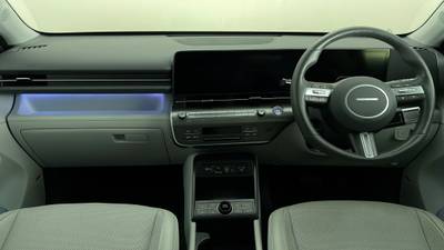 2023 HYUNDAI KONA interior