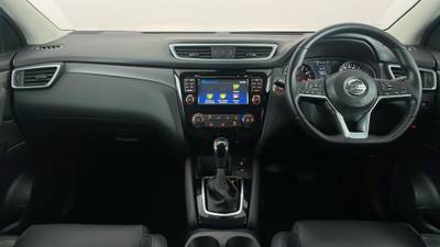 2018 NISSAN QASHQAI interior