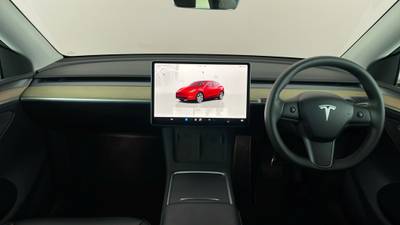 2023 TESLA MODEL Y interior
