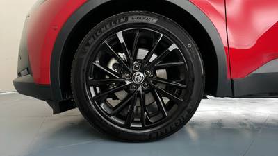 2024 TOYOTA C-HR gallery