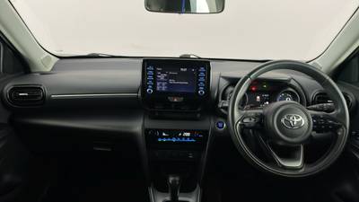 2021 TOYOTA YARIS CROSS interior