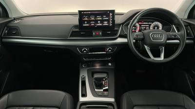 2023 AUDI Q5 interior