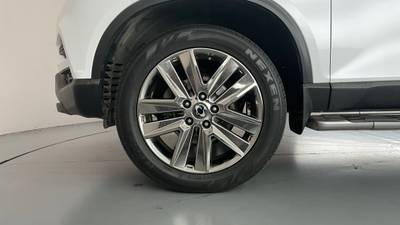 2019 Ssangyong Musso gallery