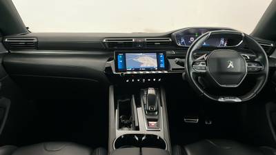 2019 PEUGEOT 508 interior