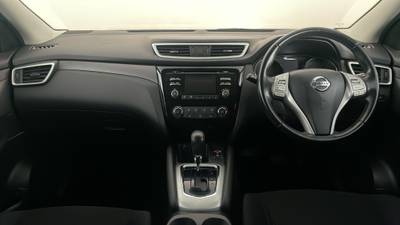 2017 NISSAN QASHQAI interior
