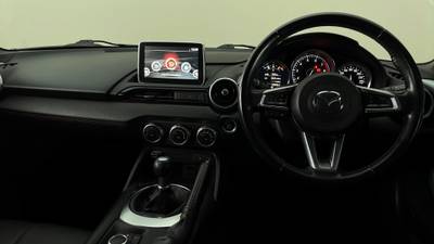 2017 MAZDA MX-5 interior
