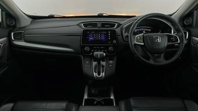 2018 HONDA CR-V interior