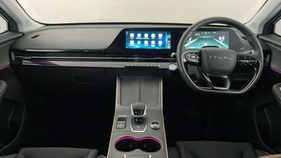 2025 CHERY C5 interior