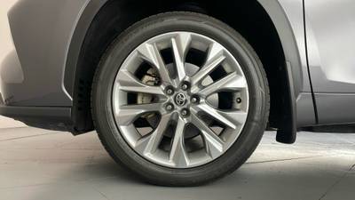 2021 TOYOTA KLUGER gallery
