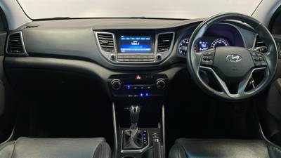 2016 HYUNDAI TUCSON interior