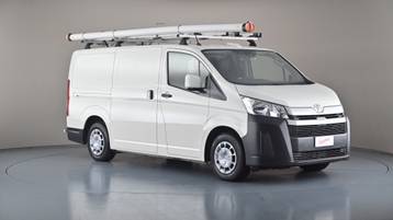 2022 TOYOTA HIACE