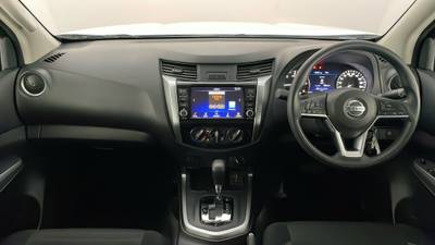2024 NISSAN NAVARA interior