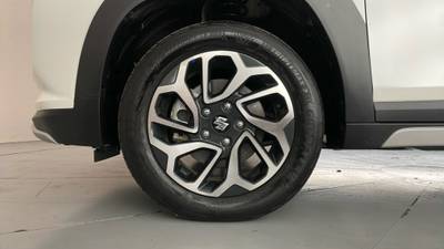 2025 SUZUKI FRONX gallery
