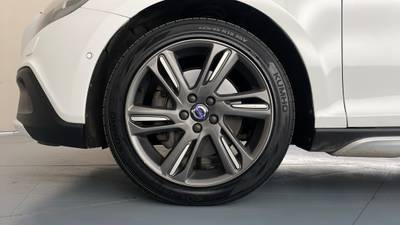 2015 VOLVO V40 gallery