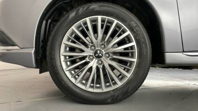 2020 MITSUBISHI OUTLANDER gallery