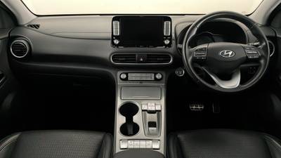 2019 HYUNDAI KONA interior