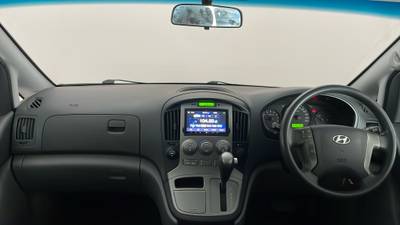2015 HYUNDAI IMAX interior