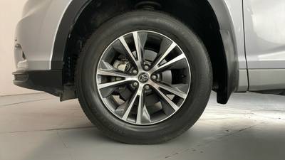 2016 TOYOTA KLUGER gallery