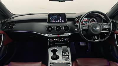 2020 KIA STINGER interior