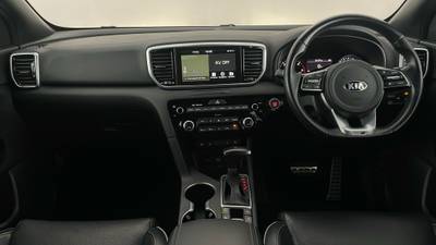 2020 Kia Sportage interior