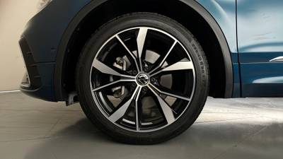 2022 VOLKSWAGEN TIGUAN gallery