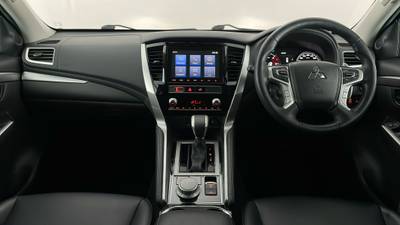 2021 MITSUBISHI PAJERO SPORT interior