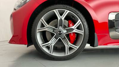 2019 KIA STINGER gallery