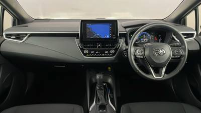 2022 TOYOTA COROLLA interior