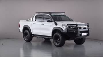 2018 TOYOTA HILUX